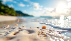 explorez mai khao, une plage paisible de thaïlande offrant de vastes étendues de sable, une atmosphère préservée et des paysages naturels à couper le souffle, idéale pour une escapade loin de la foule.