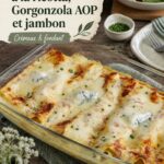 Cannelloni farcis à la ricotta et Gorgonzola, servis dans un plat traditionnel.