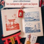 Un album rempli de tampons Eki colorés collectionnés au Japon.