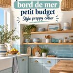 Cuisine lumineuse décorée dans un style bord de mer, avec des couleurs douces et des éléments naturels.