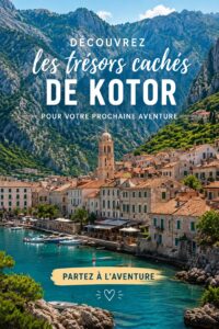 Vue panoramique de la ville de Kotor sur fond de montagnes vertigineuses