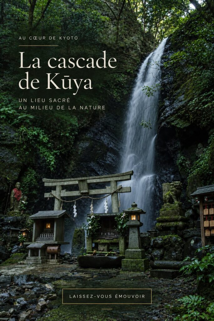 Vue panoramique de la cascade Kuya-no-taki, un trésor naturel à Kyoto.