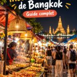 Marché nocturne animé à Bangkok avec des stands de nourriture et des lumières colorées.