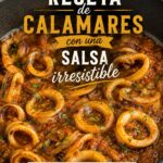 Assiette de calamars en sauce servie avec une garniture colorée