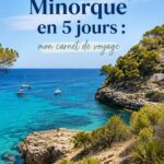 Paysage de Minorque avec ses plages de sable et ses criques ensoleillées
