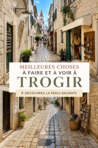 Vue panoramique de Trogir, en Croatie, avec ses bâtiments historiques et son port pittoresque.